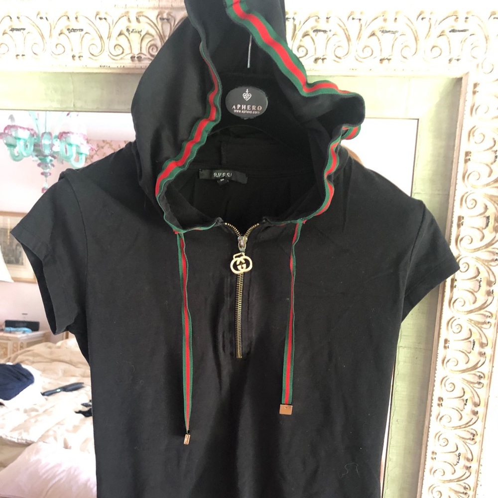 Gucci Black Short Sleeve Tee with Red Accents - Picture 2 of 5